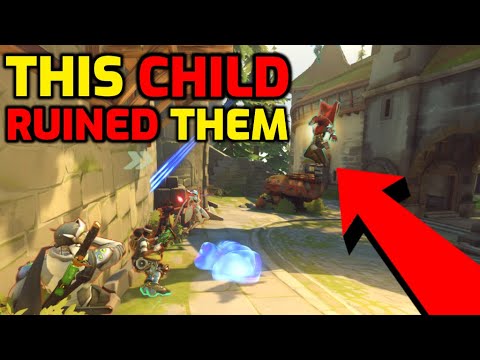 BEST & WORST PLAYS in Esports World Cup Qualifiers