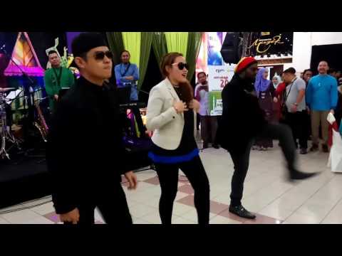 TRAXXfm #kitaraya2017 Michael Jackson & Despacito dance medley