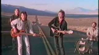 EXILE_Keep It In The Middle Of The Road 1989.mp4