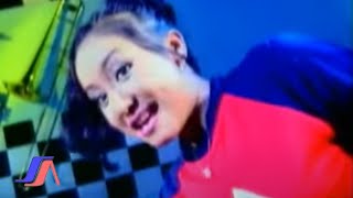 Download lagu Cucun Novia - Waru Doyong mp3