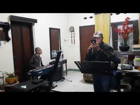 Lagu Minang Nostalgia bersama Yong Patapayan ..