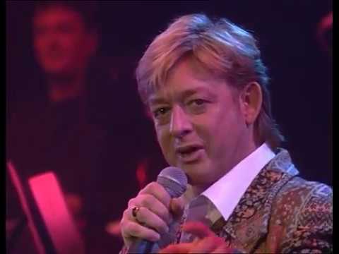 06 Benny Neyman - Sonneveld Medley  (Live) Hoogtepunten Uit 10 Jaar Theaterconcerten