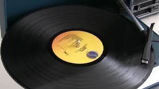 Ramones-My Brain Is Hanging Upside Down (Bonzo Goes To Bitburg)