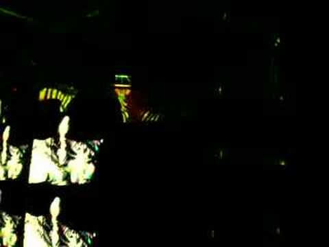 Leon Bolier vs. Kamaya Painters - Endless Ocean Wave