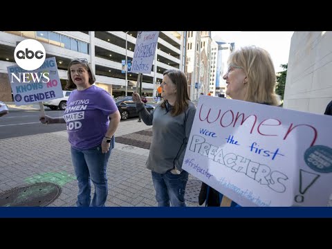 Southern Baptist Convention moves to ban women pastors