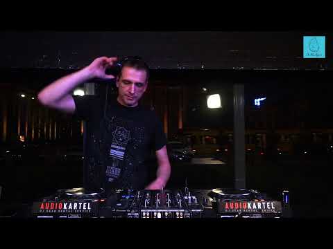 The Blue Oyster: adke / 14.05 / 20 - 21