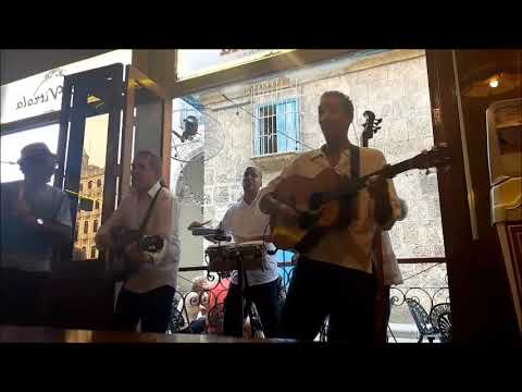 RESTAURANTE LA VITROLA - CUBA - 2016