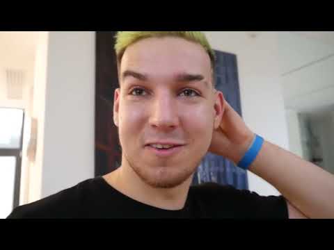 PODPALIŁEM NOWEGO MERCEDESA AMG NA ŚRODKU POLA.