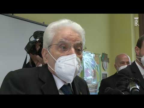 Mattarella: "Tra 8 mesi il mio incarico termina. Sono vecchio, potrò riposarmi" Mattarella: "Tra 8 mesi il mio incarico termina. Sono vecchio, potrò riposarmi"
