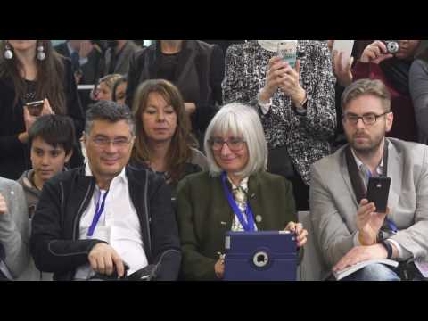 Performance live di Ernst Knam a SIGEP 2017