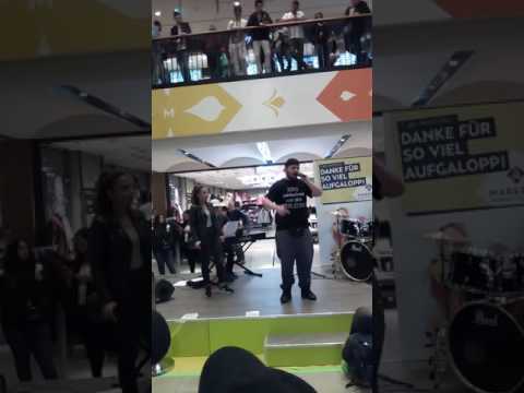 Emilio Corleone feat.lena - Bleib Stark