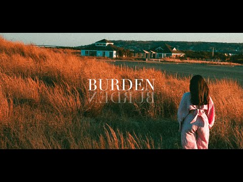 BURDEN, Júlia Machado