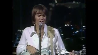 Glen Campbell in London, England ~ Turn Around, Look At Me (1977)