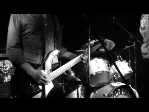 The Holy Curse - The bellbirds  song - Live - Machine à Coudre 24-05-2011