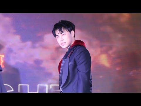 211226 MBKidolFashionWeek | Skylight [ Rock Ver. ] - Skylize | Alan (of Skylize) Focus