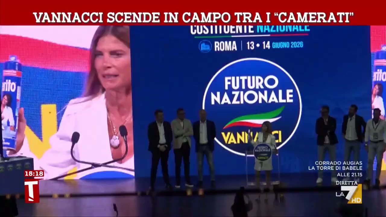 Vannacci scende in campo tra i "camerati"