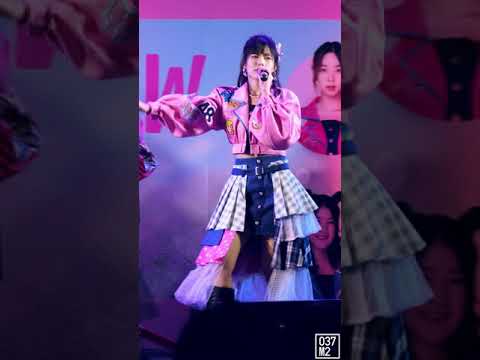 200830 BNK48 Wee - Harshire Penguin @ Road Show Pattaya [Fancam portrait 4K60p]