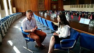 Download the video "ECMWF - Behind the scenes tour with Meteogroup"