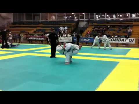 Kit Dale wins absolute final in brown belt division