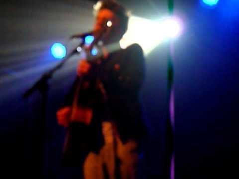 Joe Brooks - These Broken Hands Of Mine (Live)