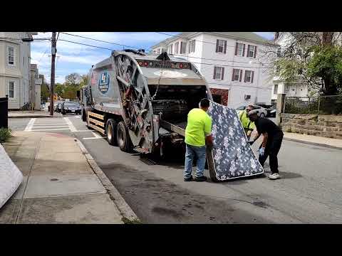 EZ's Funny Crew on Heavy Trash and Bulk!