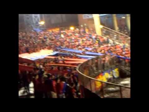 "TURBA ROJA UES VS CD FAS 29-01-14 Y DICE, UNA GITANA (ESKIZOFRENIKOS OFICIAL)" Barra: Turba Roja &bull; Club: Deportivo FAS