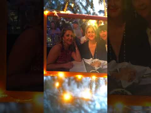 Shakila wishes u a happy Holiday ❤️