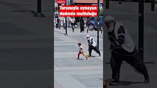 Bursa'da torunuyla oynayan dedenin mutluluğu herkesin içini ısıttı #sh