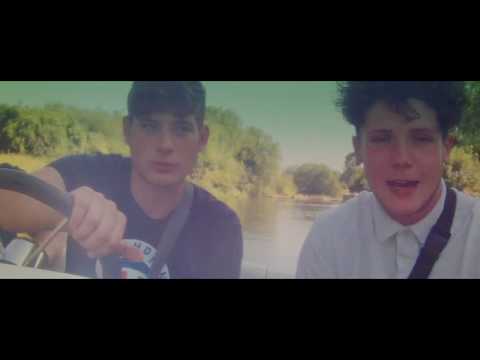 TAZ£R - STAY FLY  (@iamtazer)