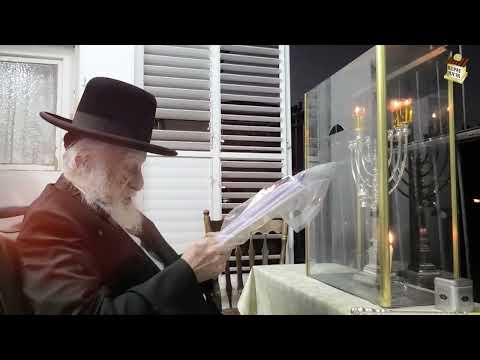 100 voices:100 Gedolei HaDor daven at the auspicious time of lighting the Chanukah candles