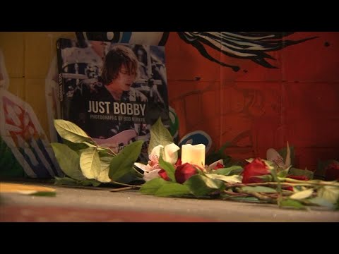 Fans celebrate life of Grateful Dead's Bob Weir with musical tribute at SF Haight-Ashbury