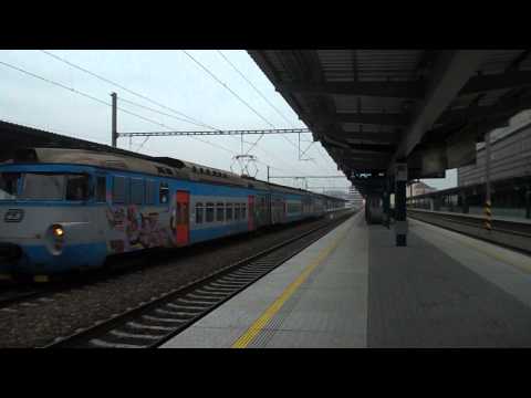 Odjezd vlaku Os 12128 (ČD 452.002/001) - Praha-Holešovice, 2. 1. 2014