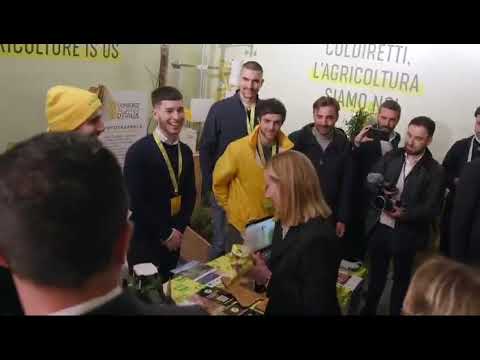 Coldiretti Grosseto, giovane imprenditore di Manciano presenta drone-agricoltore alla Premier Meloni