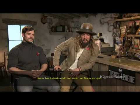 Gal Gadot - Who would win in a fight: Wonder Woman or Khaleesi?