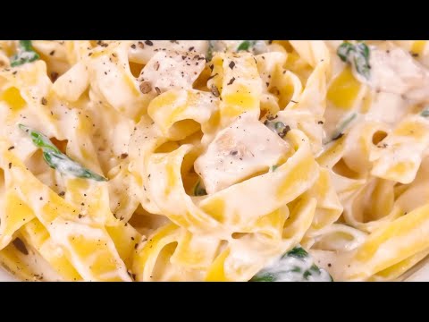 ¡Pasta Alfredo con Pollo en 10 minutos! Receta Fácil y Deliciosa
