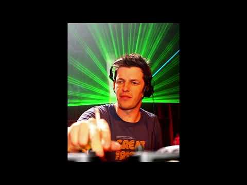 Tom Harding - Live at Dance Valley 08 03 2002