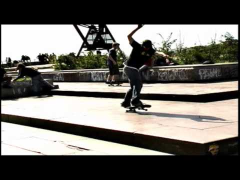 Camo & Krooked - Reminisce (Camo Skateboard Video)