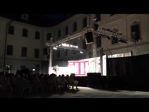 Johann Strauss: A denevér - első jelenet