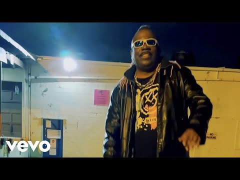 Chris Malinchak - Everybody's Clubbin' (Reverie Radio Mix) ft. Pure Dynamite