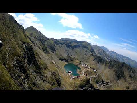 Transfăgărășan văzut din zborul cu parapanta, august 2024