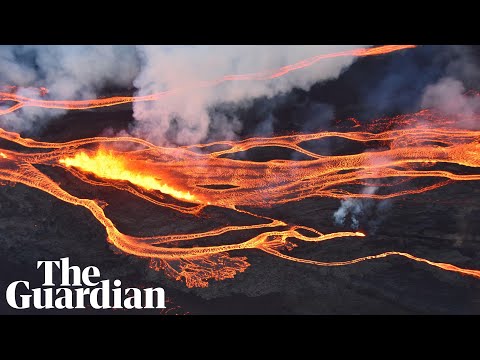 Hawaii volcano: aerial footage shows Mauna Loa spewing lava