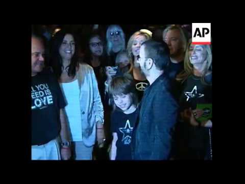 Ringo Starr celebrates 70th birthday in NY with 'peace and love' salute