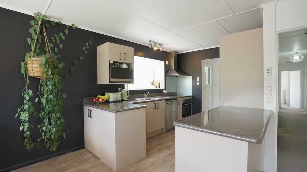 Four Bedrooms, Big Section, Close to Town