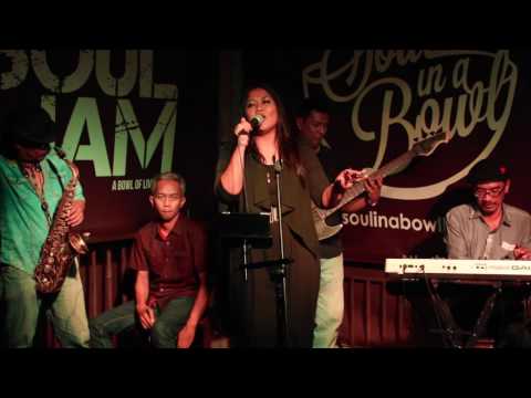 IPINK SAX SPIRIT ft. RACHMA NEIDER