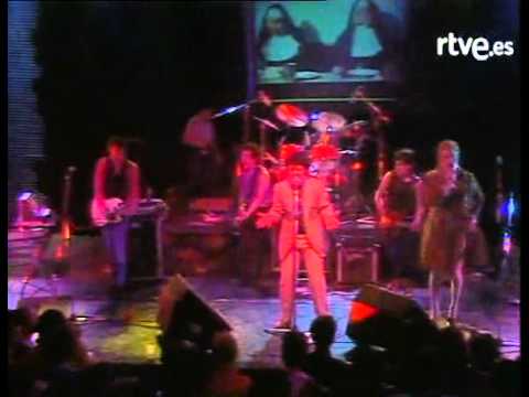 Almodóvar y McNamara -Noches de Guatiné- Suck it to me