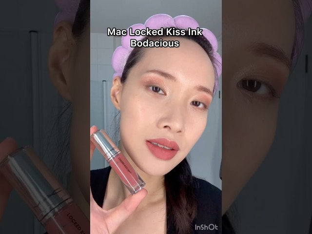 Vídeo relacionado con MAC Cosmetics Locked Kiss Ink 24HR Lipcolour 72 MOST CURIOUS 4 ml