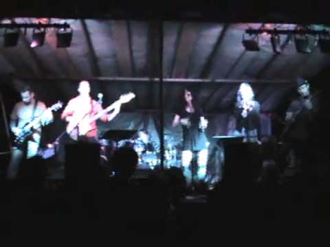 Hudba Praha Revival - Máma táta