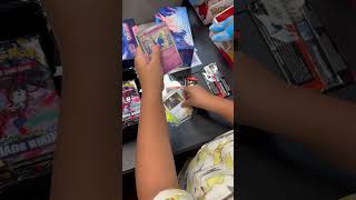 Ripping Chaos Rising @GameStop trying to #unbox the #greninja #pokemon #pokemonpacks