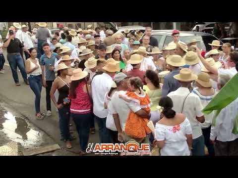 DESFILE TIPICO PARAISO POCRÍ DE LOS SANTOS