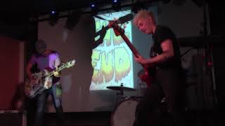 JEFFREY LEWIS & LOS BOLTS - The Trooper (IRON MAIDEN)